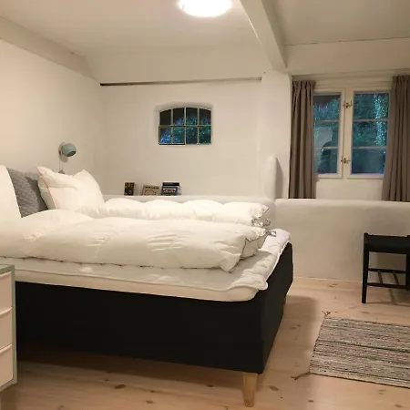 Bed & Breakfast Tanggården Skoven Laeso