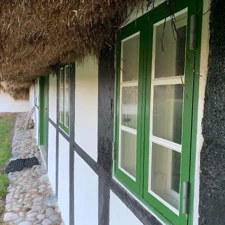 Bed & Breakfast Tanggården Skoven Laeso